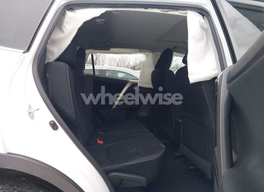 Photo 8 of 2015 Toyota Rav4 XLE (VIN 2T3RFREV8FW251173)