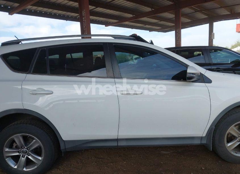 Photo 13 of 2015 Toyota Rav4 XLE (VIN 2T3RFREV8FW259354)