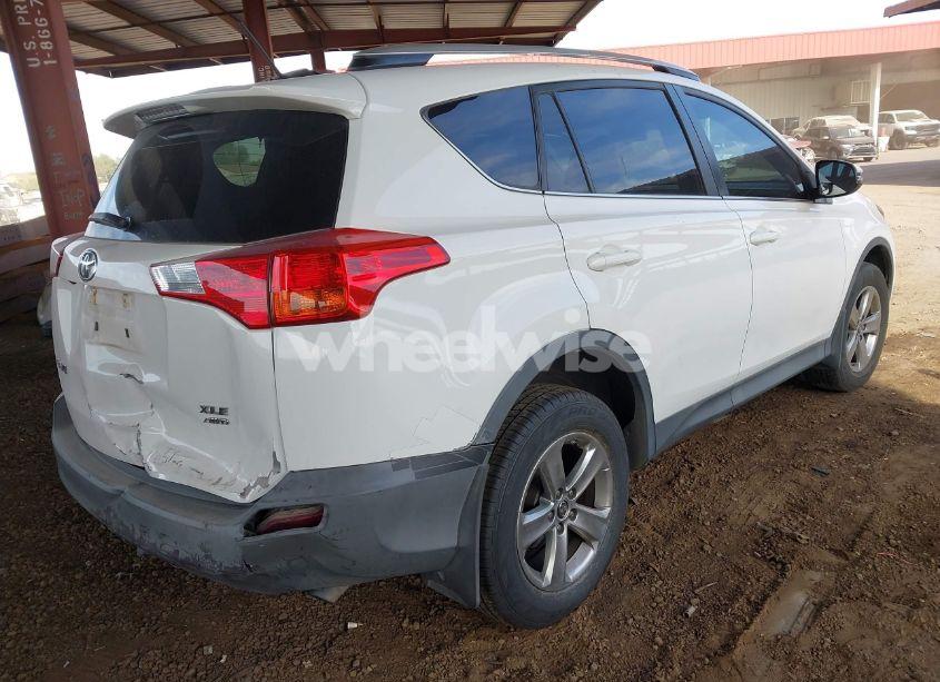 Photo 4 of 2015 Toyota Rav4 XLE (VIN 2T3RFREV8FW259354)