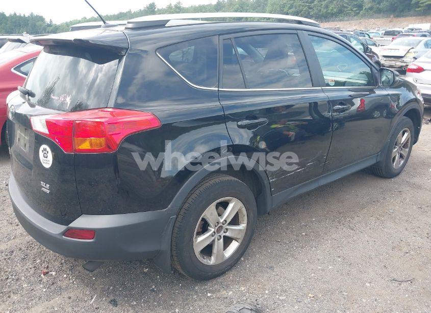Photo 4 of 2015 Toyota Rav4 XLE (VIN 2T3RFREV8FW271620)