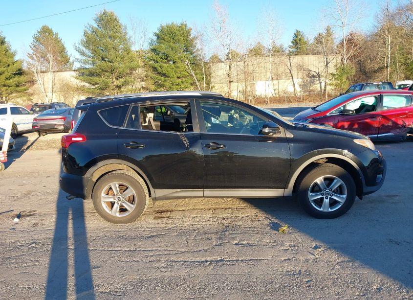Photo 14 of 2015 Toyota Rav4 XLE (VIN 2T3RFREV8FW284285)