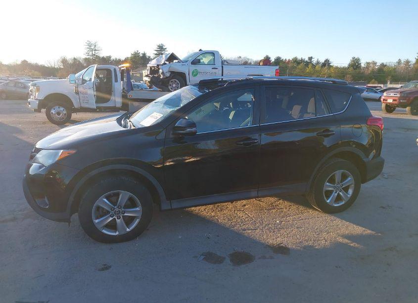 Photo 15 of 2015 Toyota Rav4 XLE (VIN 2T3RFREV8FW284285)
