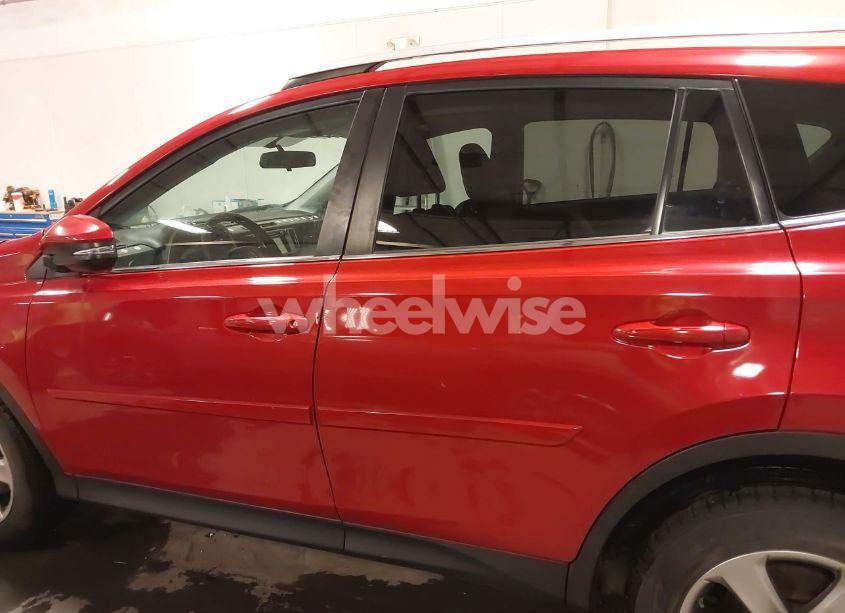 Photo 14 of 2015 Toyota Rav4 XLE (VIN 2T3RFREV8FW312568)