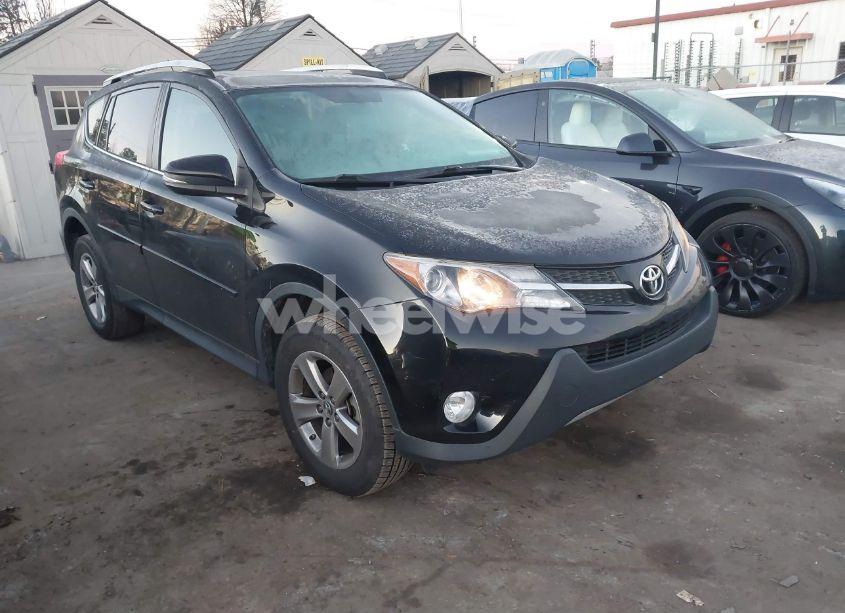 2015 Toyota Rav4 XLE (VIN 2T3RFREV8FW318287) main photo
