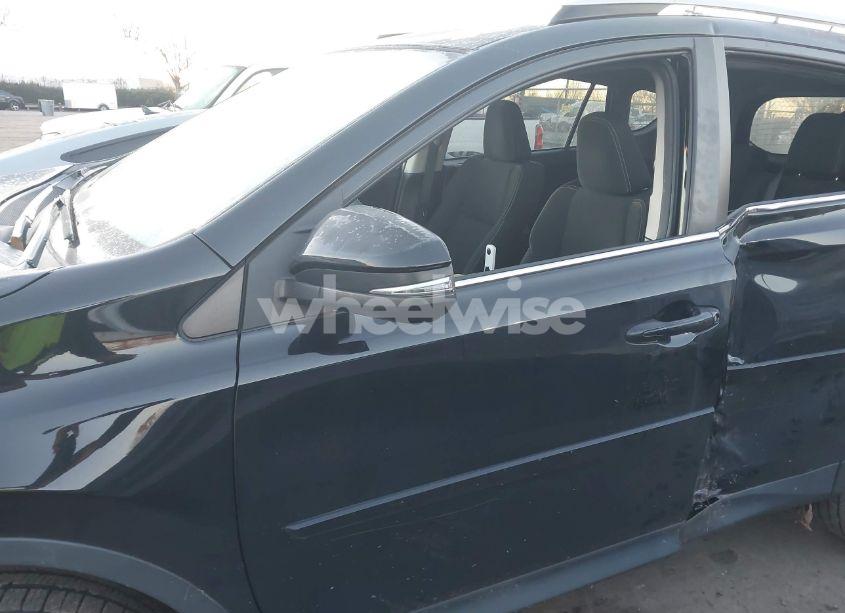 Photo 17 of 2015 Toyota Rav4 XLE (VIN 2T3RFREV8FW318287)