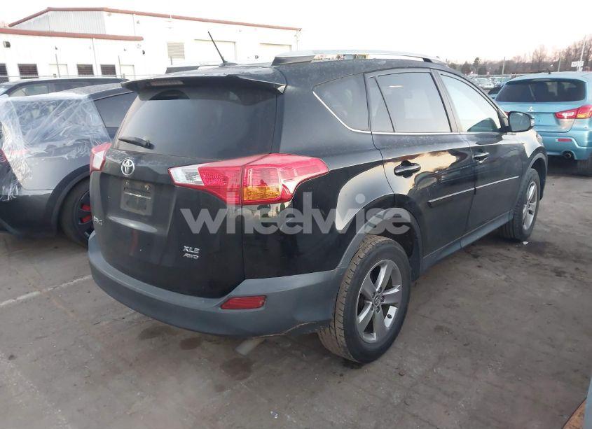 Photo 4 of 2015 Toyota Rav4 XLE (VIN 2T3RFREV8FW318287)