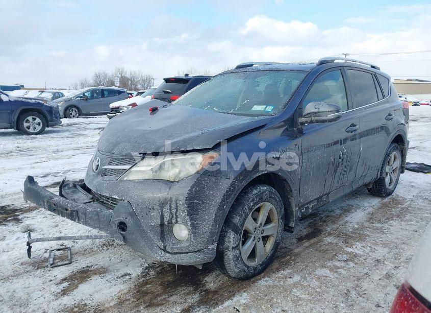 Photo 2 of 2015 Toyota Rav4 XLE (VIN 2T3RFREV8FW324607)