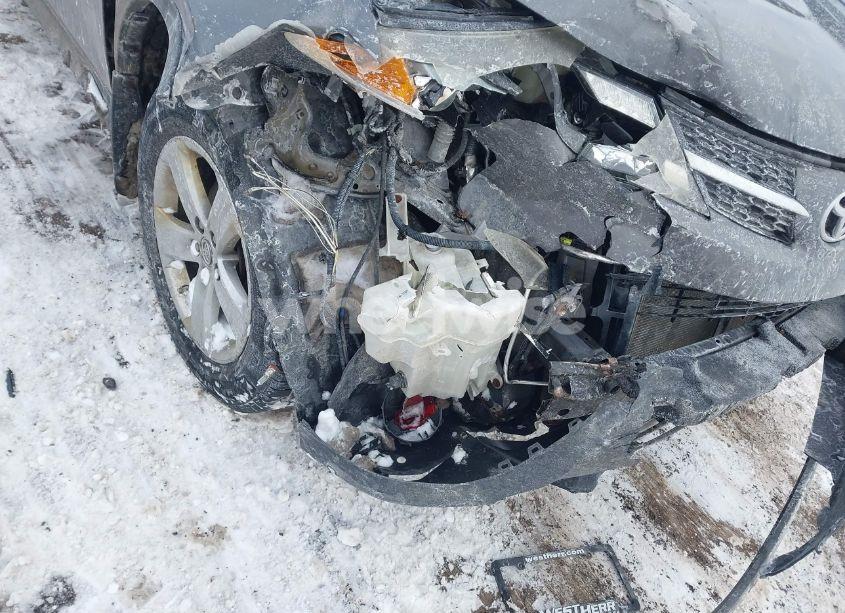 Photo 6 of 2015 Toyota Rav4 XLE (VIN 2T3RFREV8FW324607)