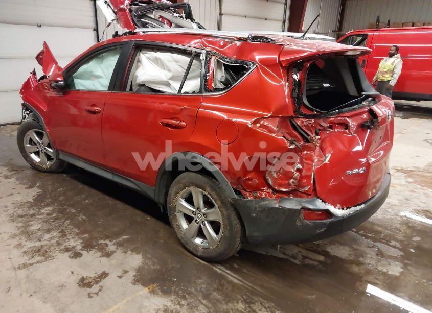 Photo 3 of 2015 Toyota Rav4 XLE (VIN 2T3RFREV8FW371605)