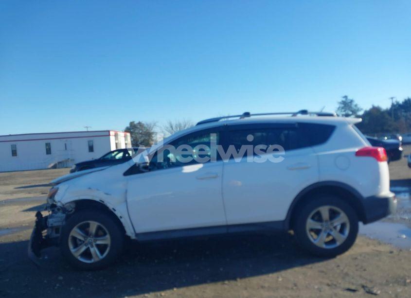 Photo 14 of 2015 Toyota Rav4 XLE (VIN 2T3RFREV8FW387514)