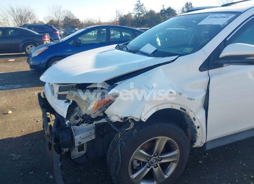Photo 6 of 2015 Toyota Rav4 XLE (VIN 2T3RFREV8FW387514)