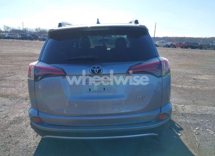 Photo 16 of 2016 Toyota Rav4 XLE (VIN 2T3RFREV8GW429262)
