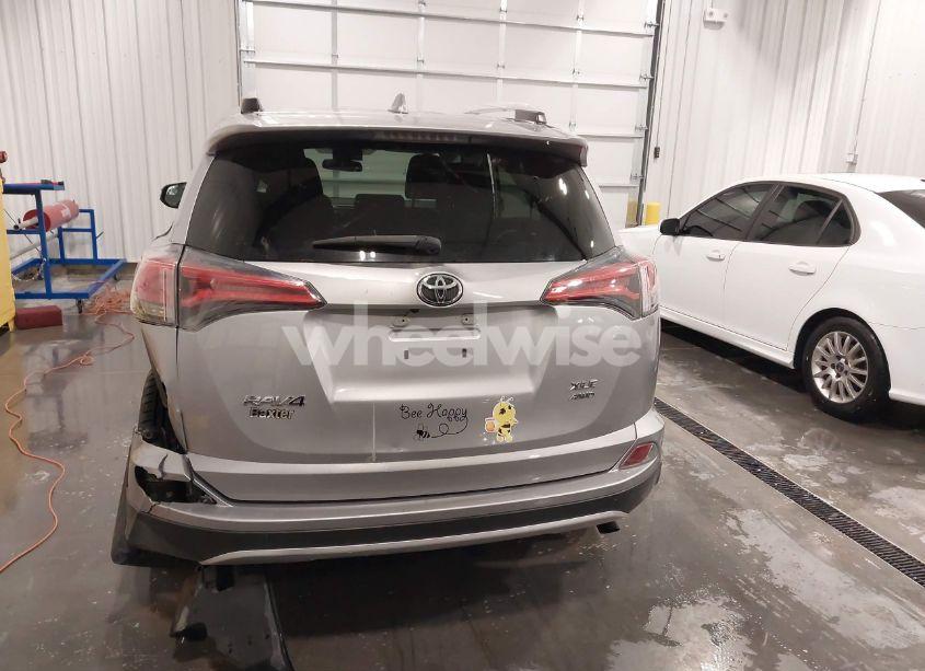 Photo 17 of 2016 Toyota Rav4 XLE (VIN 2T3RFREV8GW493088)