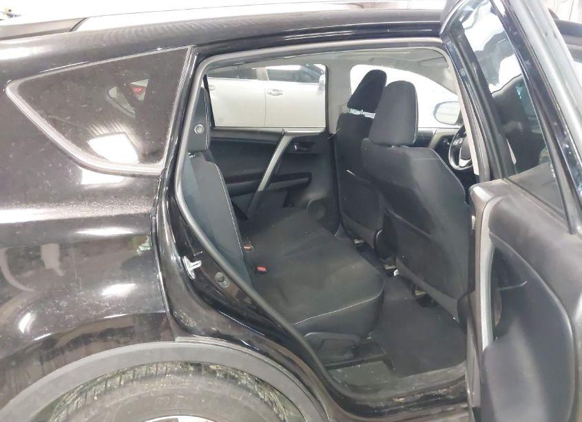 Photo 8 of 2017 Toyota Rav4 XLE (VIN 2T3RFREV8HW663726)