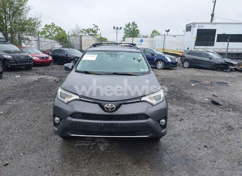 Photo 13 of 2017 Toyota Rav4 XLE (VIN 2T3RFREV8HW692272)