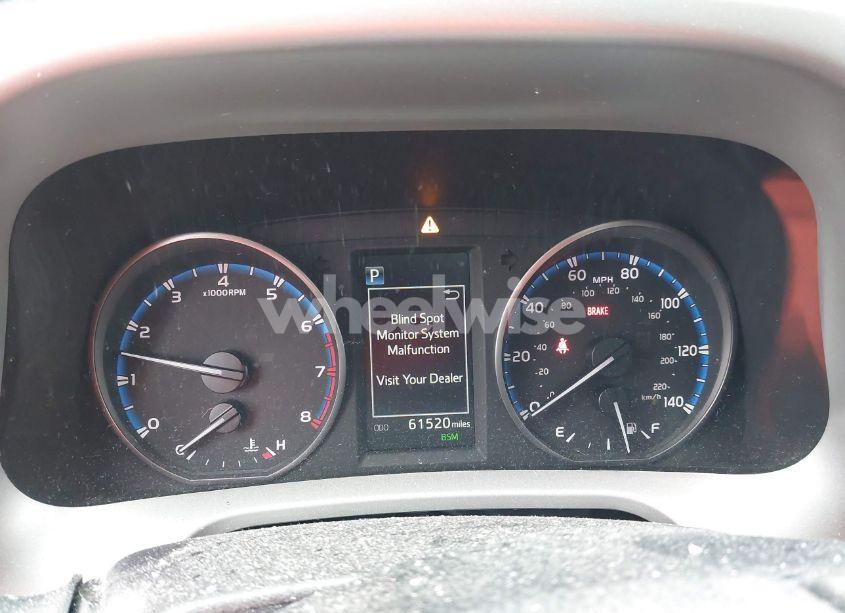 Photo 7 of 2017 Toyota Rav4 XLE (VIN 2T3RFREV8HW692272)