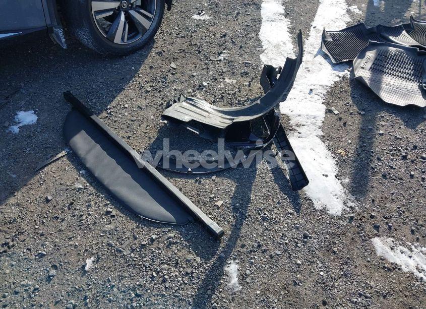 Photo 12 of 2018 Toyota Rav4 ADVENTURE/XLE (VIN 2T3RFREV8JW745512)