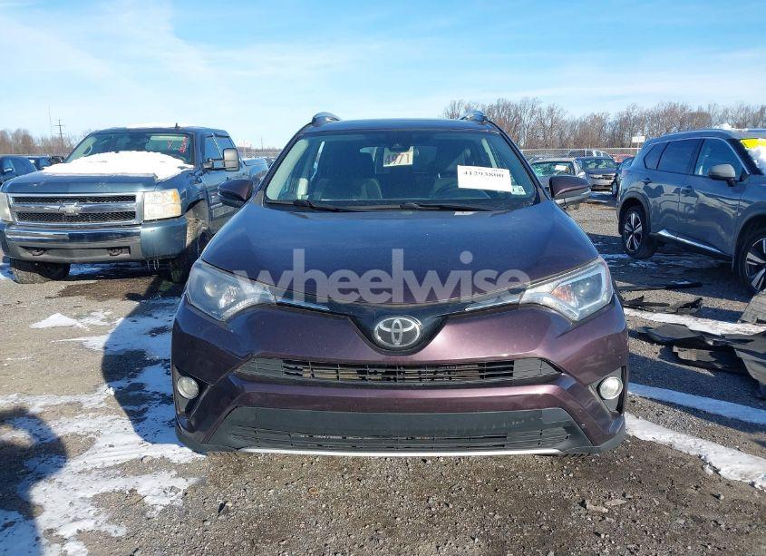 Photo 13 of 2018 Toyota Rav4 ADVENTURE/XLE (VIN 2T3RFREV8JW745512)