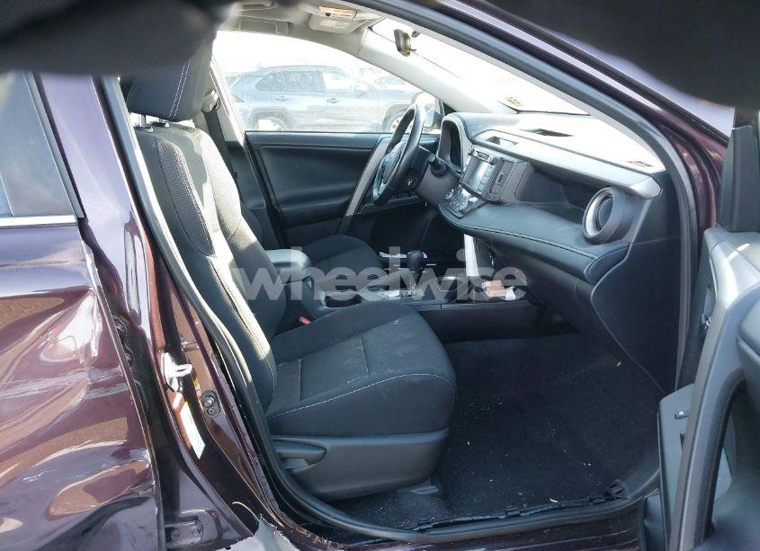 Photo 5 of 2018 Toyota Rav4 ADVENTURE/XLE (VIN 2T3RFREV8JW745512)