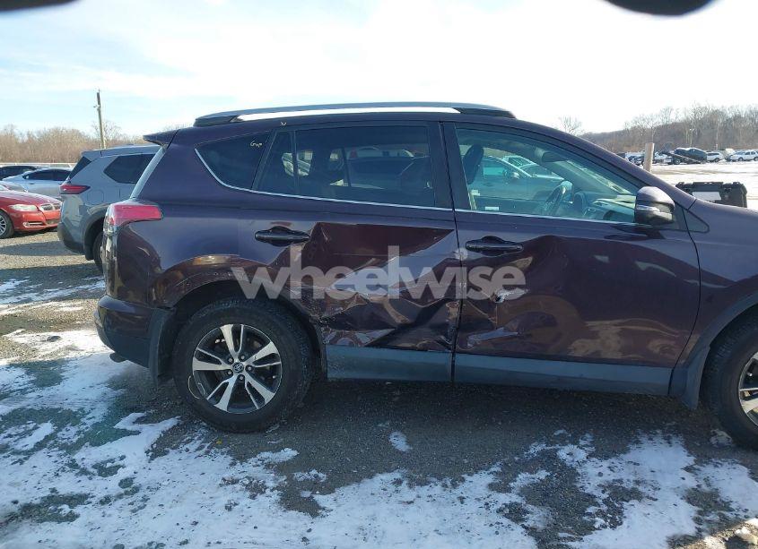 Photo 6 of 2018 Toyota Rav4 ADVENTURE/XLE (VIN 2T3RFREV8JW745512)