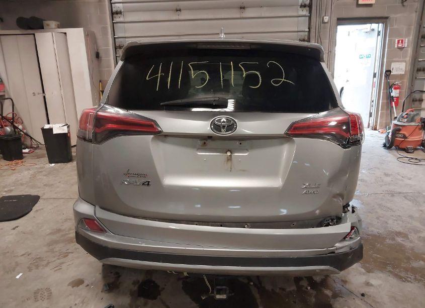 Photo 16 of 2018 Toyota Rav4 XLE (VIN 2T3RFREV8JW789736)