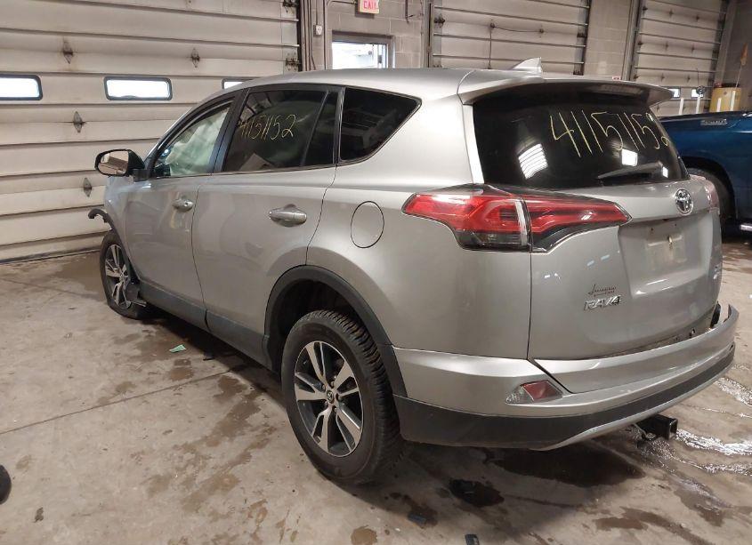 Photo 3 of 2018 Toyota Rav4 XLE (VIN 2T3RFREV8JW789736)