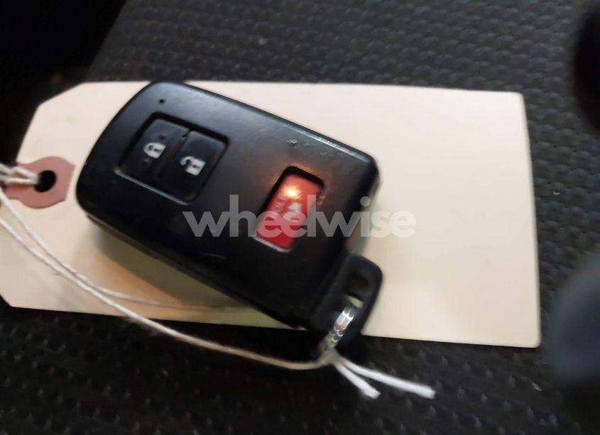 Photo 11 of 2018 Toyota Rav4 ADVENTURE/XLE (VIN 2T3RFREV8JW823559)