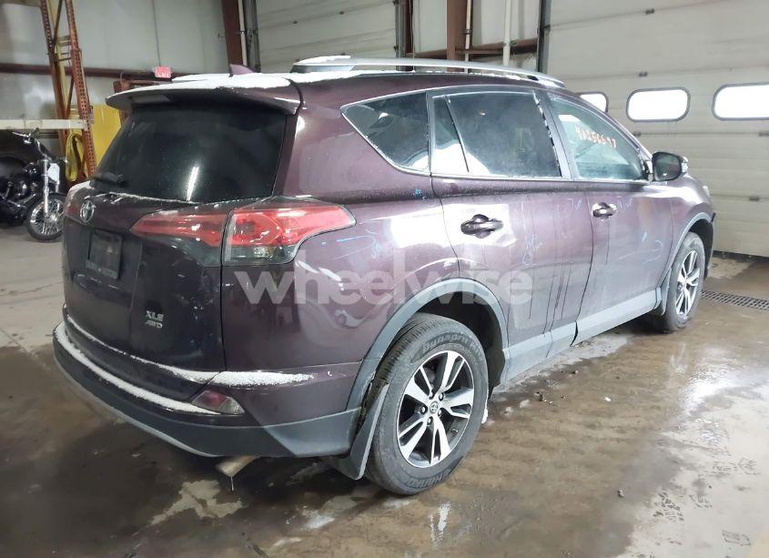 Photo 4 of 2018 Toyota Rav4 ADVENTURE/XLE (VIN 2T3RFREV8JW823559)