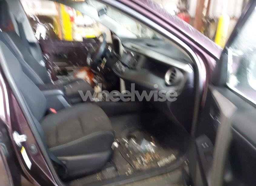 Photo 5 of 2018 Toyota Rav4 ADVENTURE/XLE (VIN 2T3RFREV8JW823559)