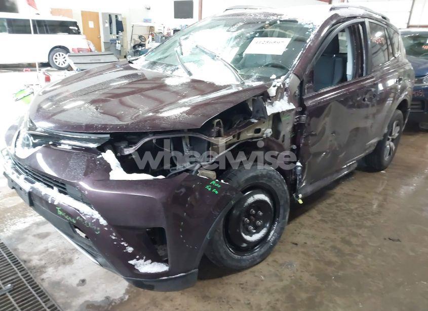 Photo 6 of 2018 Toyota Rav4 ADVENTURE/XLE (VIN 2T3RFREV8JW823559)