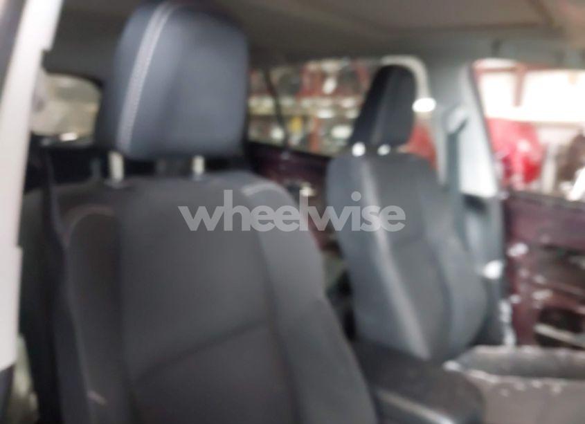 Photo 8 of 2018 Toyota Rav4 ADVENTURE/XLE (VIN 2T3RFREV8JW823559)