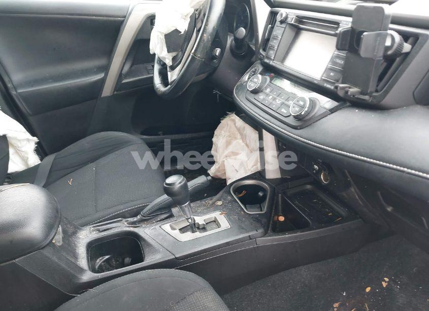 Photo 5 of 2018 Toyota Rav4 ADVENTURE/XLE (VIN 2T3RFREV8JW851250)