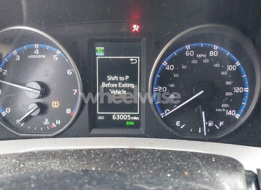 Photo 7 of 2018 Toyota Rav4 ADVENTURE/XLE (VIN 2T3RFREV8JW851250)