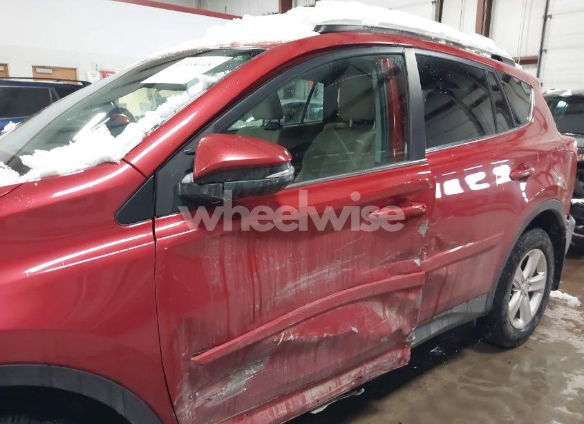 Photo 6 of 2013 Toyota Rav4 XLE (VIN 2T3RFREV9DW024314)