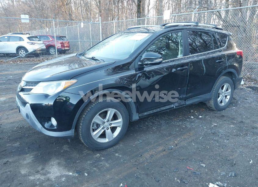 Photo 2 of 2013 Toyota Rav4 XLE (VIN 2T3RFREV9DW038469)