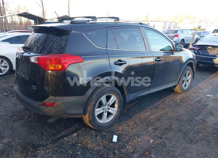 Photo 4 of 2013 Toyota Rav4 XLE (VIN 2T3RFREV9DW038469)