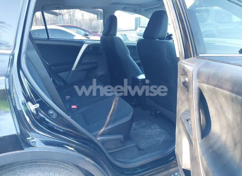 Photo 8 of 2013 Toyota Rav4 XLE (VIN 2T3RFREV9DW038469)