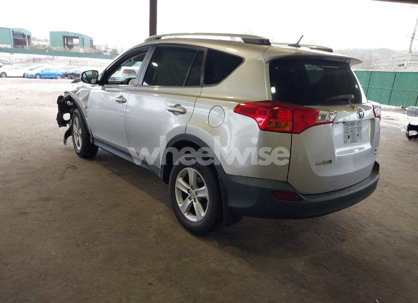 Photo 3 of 2013 Toyota Rav4 XLE (VIN 2T3RFREV9DW044692)