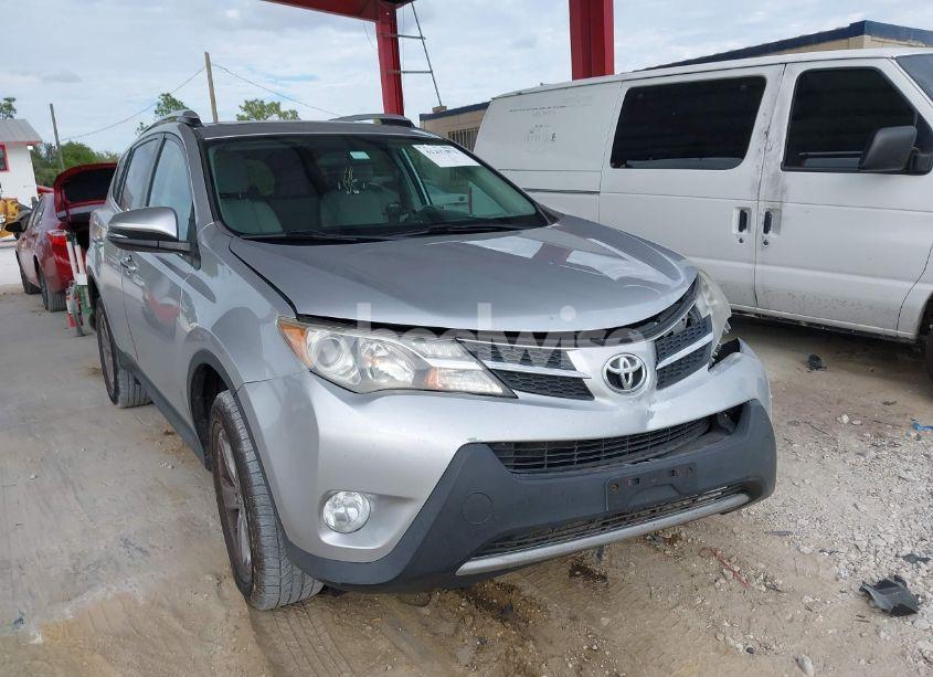 2014 Toyota Rav4 XLE (VIN 2T3RFREV9EW163182) main photo