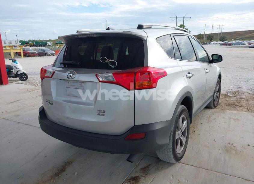Photo 4 of 2014 Toyota Rav4 XLE (VIN 2T3RFREV9EW163182)