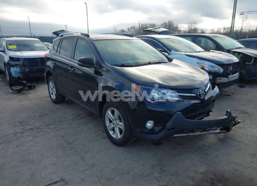 2014 Toyota Rav4 XLE (VIN 2T3RFREV9EW185196) main photo