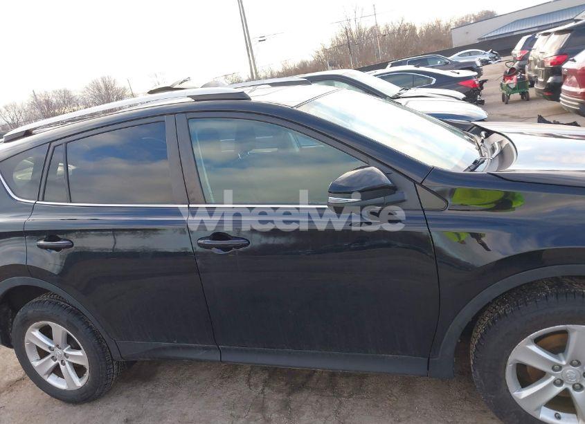 Photo 13 of 2014 Toyota Rav4 XLE (VIN 2T3RFREV9EW185196)