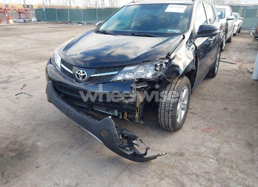 Photo 6 of 2014 Toyota Rav4 XLE (VIN 2T3RFREV9EW185196)