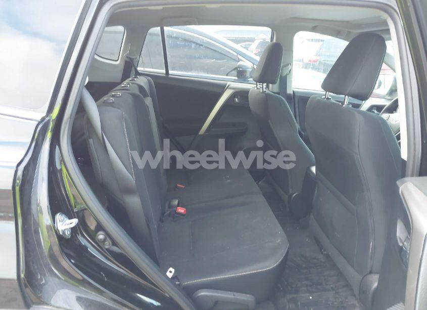 Photo 8 of 2014 Toyota Rav4 XLE (VIN 2T3RFREV9EW185196)