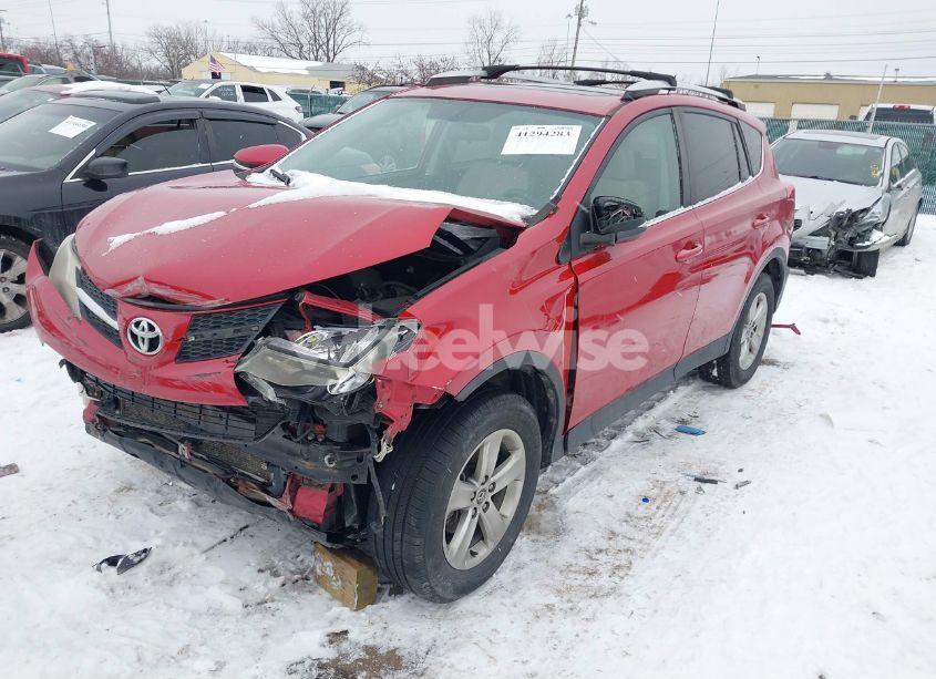 Photo 2 of 2015 Toyota Rav4 XLE (VIN 2T3RFREV9FW238559)