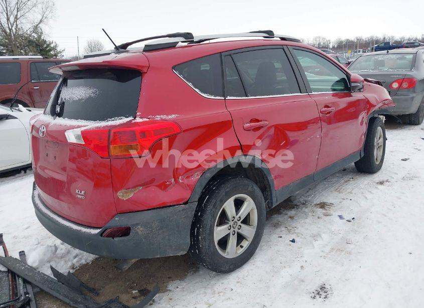Photo 4 of 2015 Toyota Rav4 XLE (VIN 2T3RFREV9FW238559)