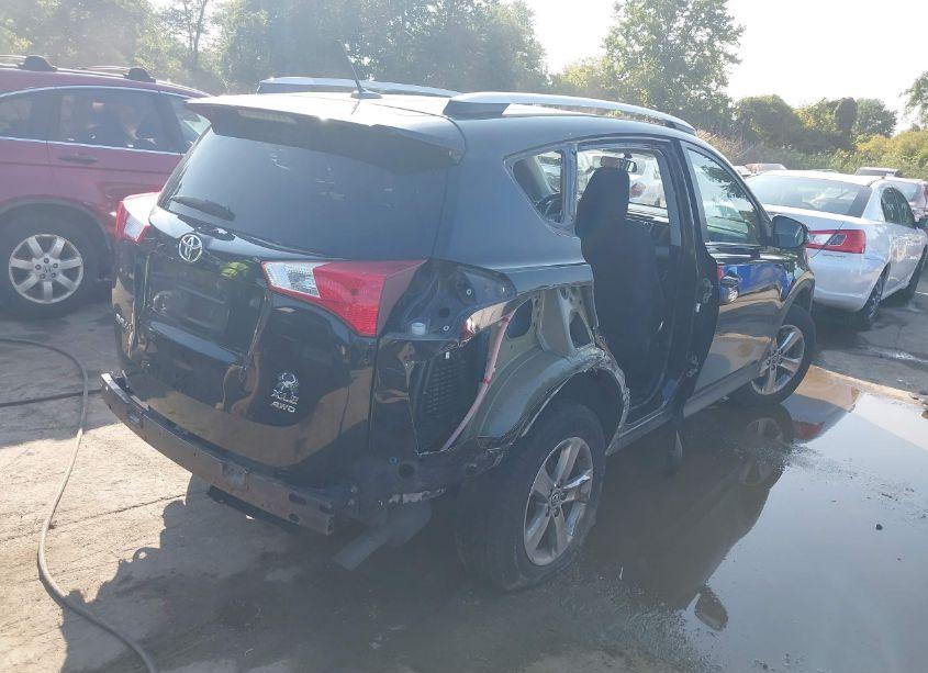 Photo 4 of 2015 Toyota Rav4 XLE (VIN 2T3RFREV9FW243115)