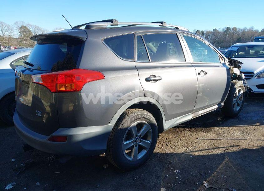 Photo 4 of 2015 Toyota Rav4 XLE (VIN 2T3RFREV9FW304057)