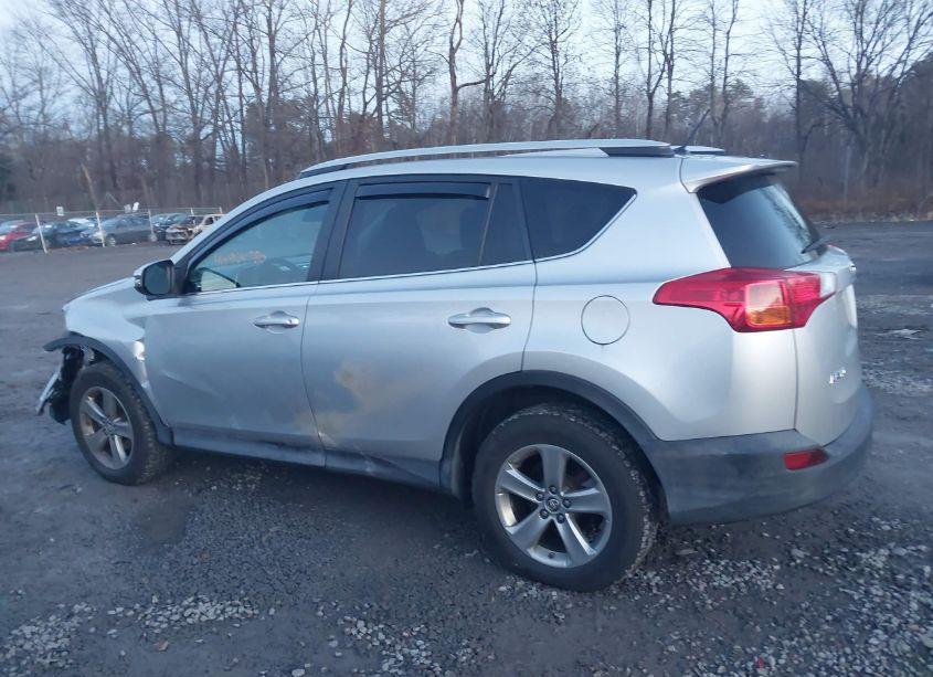 Photo 14 of 2015 Toyota Rav4 XLE (VIN 2T3RFREV9FW341965)