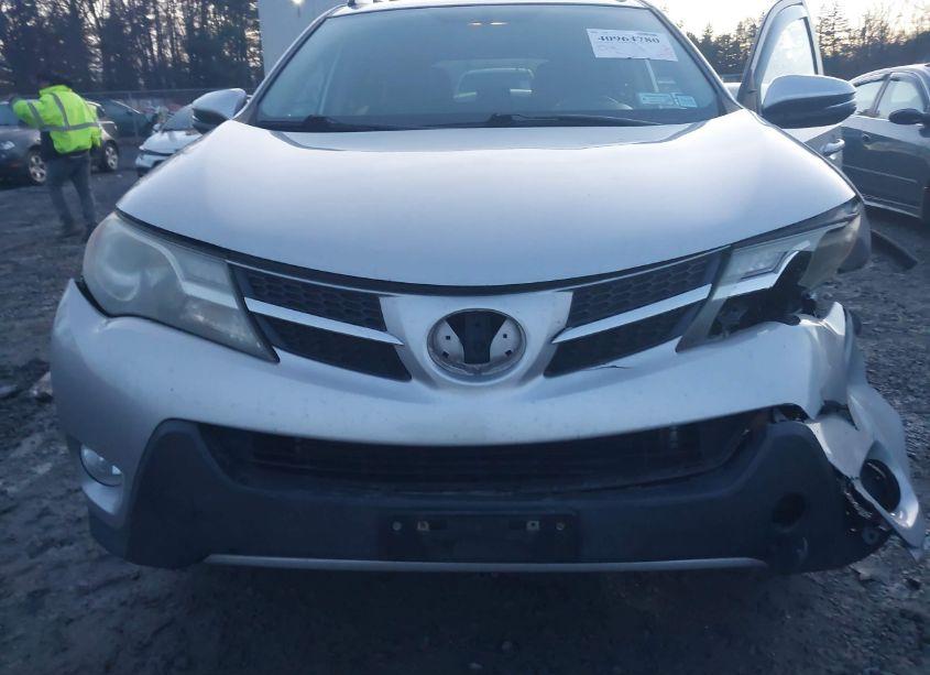 Photo 6 of 2015 Toyota Rav4 XLE (VIN 2T3RFREV9FW341965)